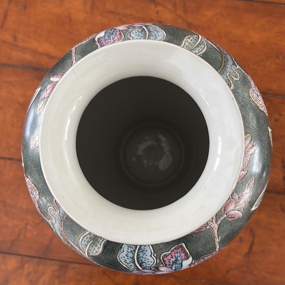 Chinese decorative vase - Picture 3 of 4